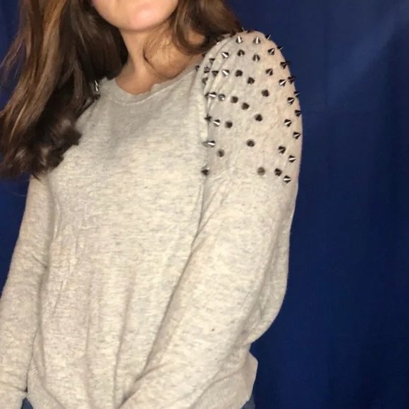 EUC Sweewe Tan crew neck Sweater with Studded Shoulders, Size L - Picture 2 of 8